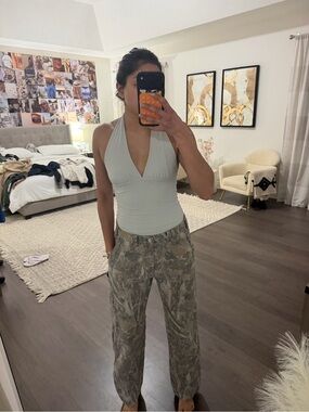 Wilfred Pale Sage Halter V-Neck top
